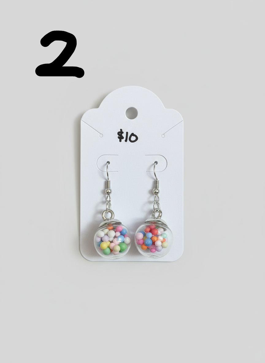 $10 Earrings