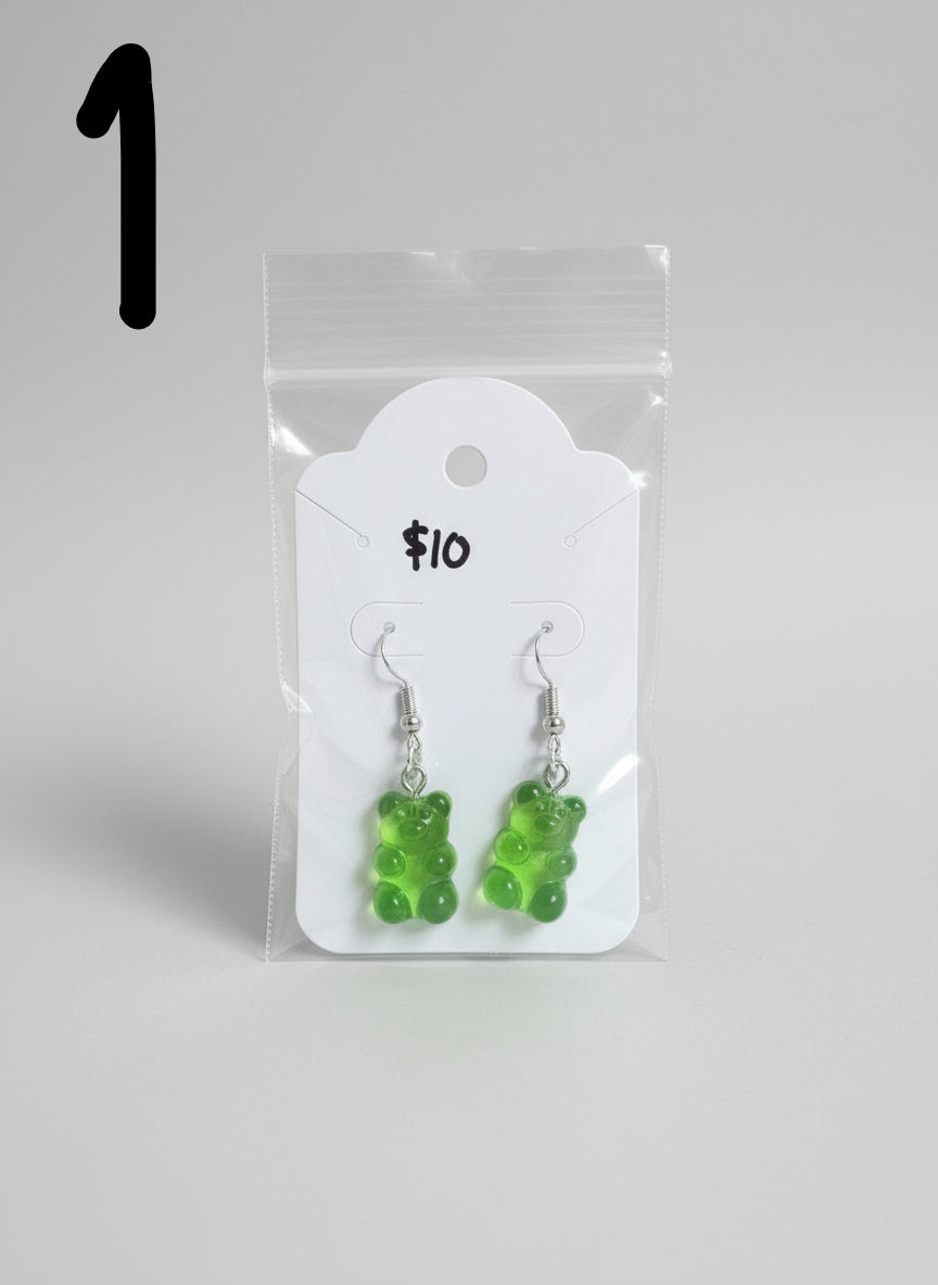 $10 Earrings