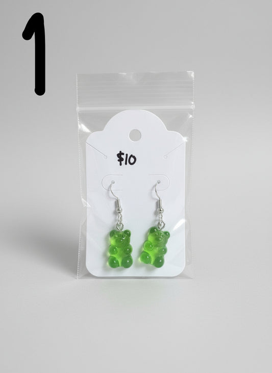 $10 Earrings