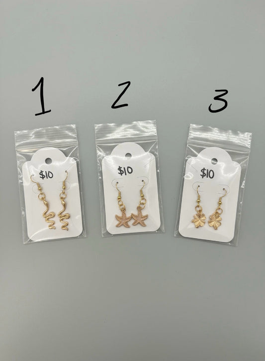 $10 Earrings
